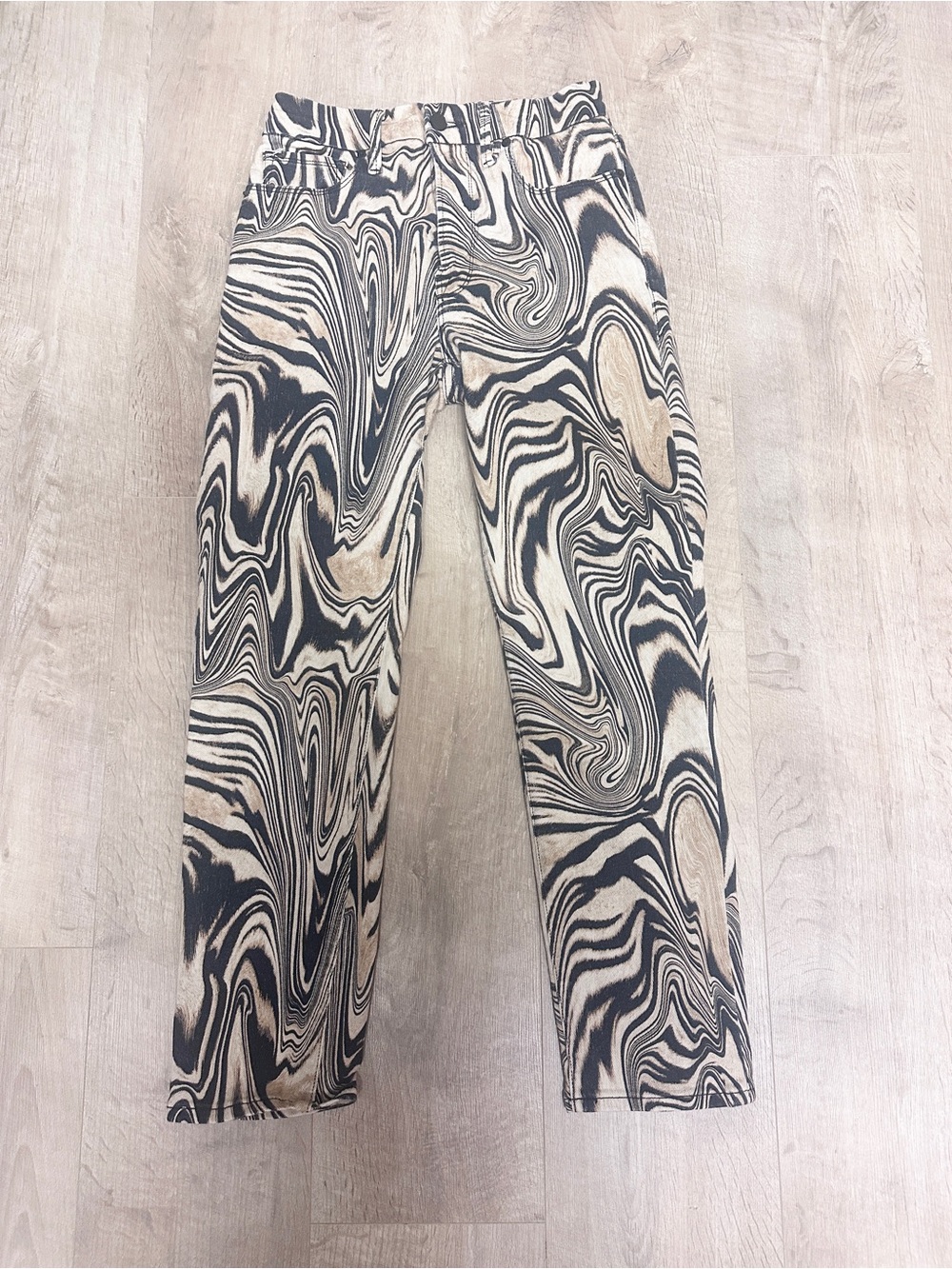 Good American Black & Beige Marbled Ankle Jeans